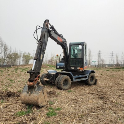 雷道75 濟(jì)寧二手輪式抓木機(jī) 便宜挖掘機(jī) 推土機(jī)視頻 果園農(nóng)田
