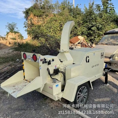 大型車(chē)載移動(dòng)樹(shù)枝粉粹機(jī)邊角料木材破碎機(jī)柴油動(dòng)力圓木枝條處理機(jī)