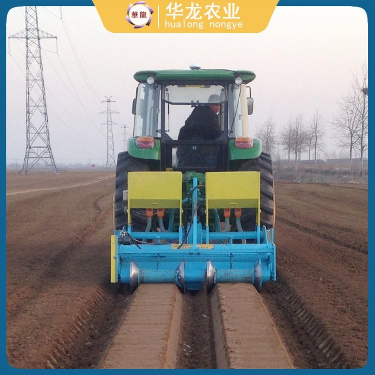 華龍精整起壟機(jī)_牽引式旋耕起壟施肥覆膜覆膜一體機(jī)_農(nóng)機(jī)廠家