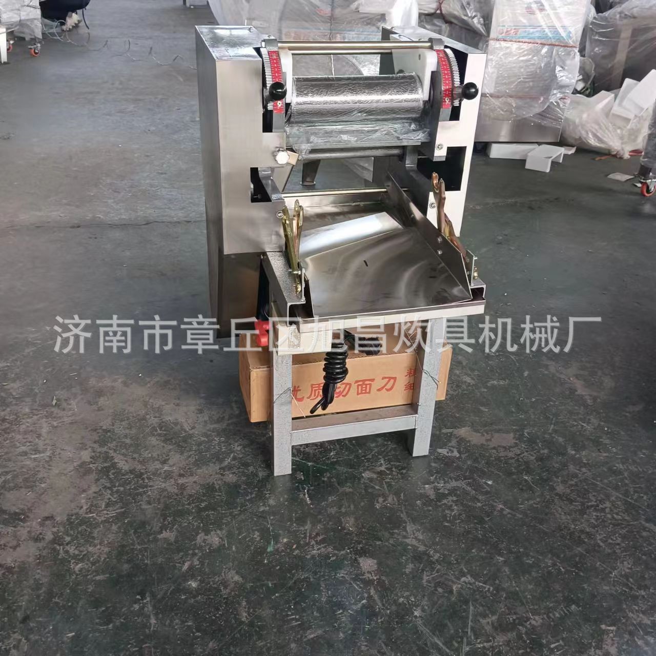 現(xiàn)貨銷售多功能面條機(jī) 壓面 揉面 可出多種類型面條 商用小型面條
