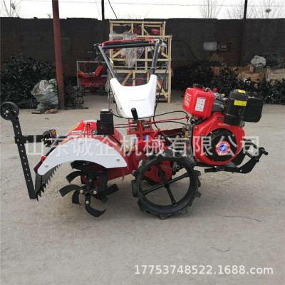 新型四驅(qū)微耕機(jī)手扶式柴油田園管理機(jī)四驅(qū)后旋農(nóng)用旋耕機(jī)工廠直銷(xiāo)