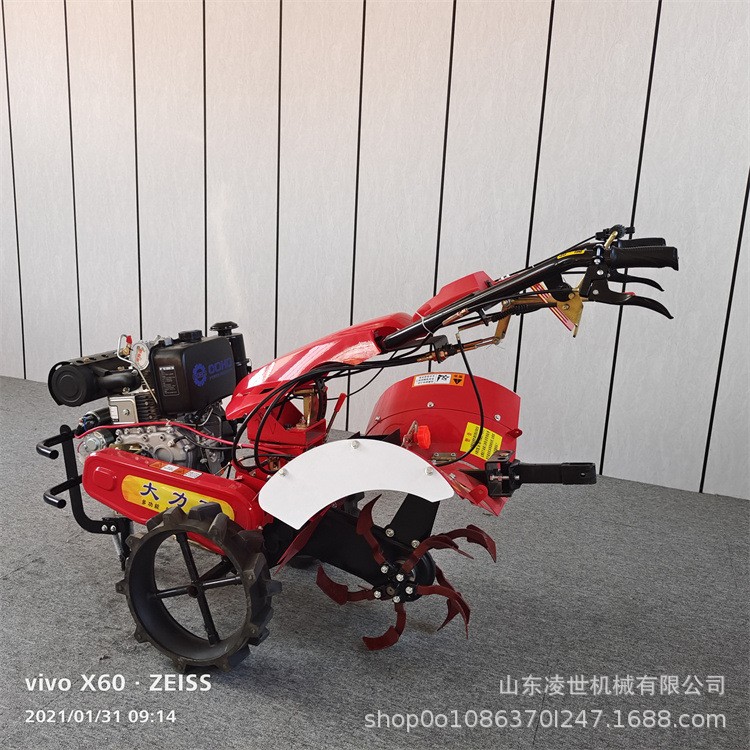 履帶式微耕機 大棚果園旋耕開溝機 小型家用農(nóng)用耕地旋耕機
